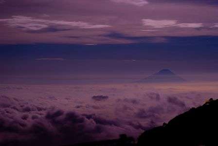 雲海と富士山