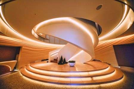 「螺旋階段」インターコンチネンタル横浜Pier8