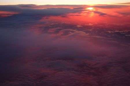 飛行機からの朝日