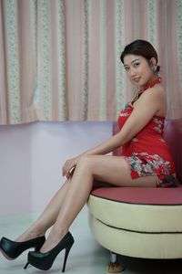 チャイナ服の少女