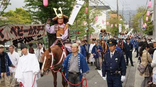 川西市　源氏まつり２