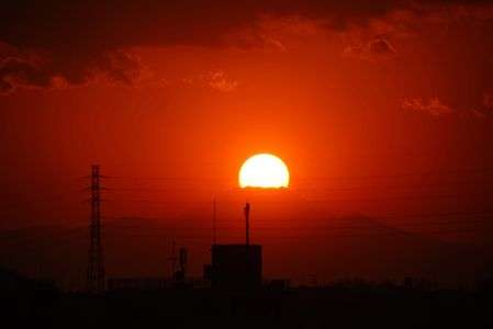 富士山に沈む太陽