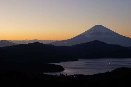 富士の夕景から夜景へ