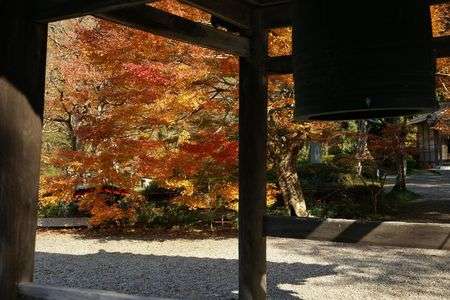 晩秋の綾部安国寺