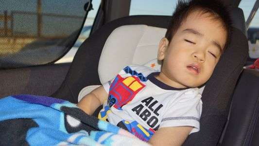 帰省帰りの車内