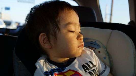 帰省帰りの車内2