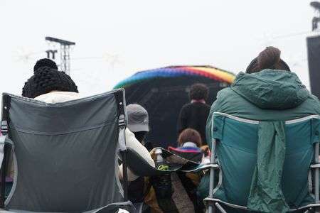 フェス　ステージ前の休息