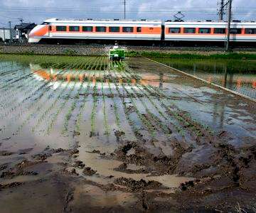 スペーシアが通る