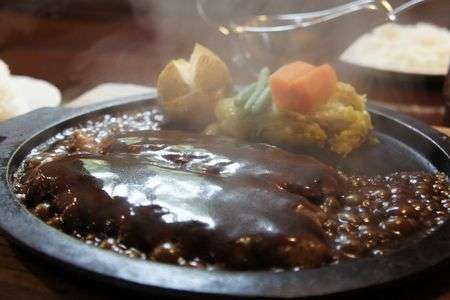 アツアツジューシーハンバーグ