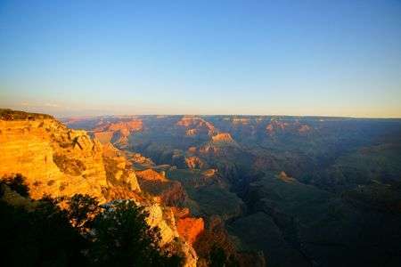 朝焼けに染まるグランドキャニオン