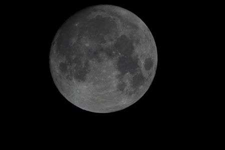 久しぶりに月を撮影