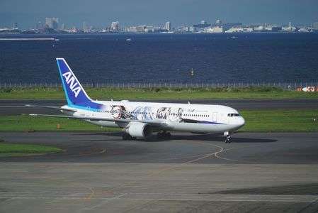 全日空 B767-300 JA616A 鬼滅の刃塗装