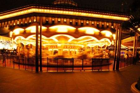 光のメリーゴーランド