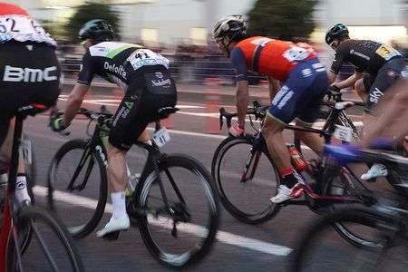 カベンディッシュと争う新城