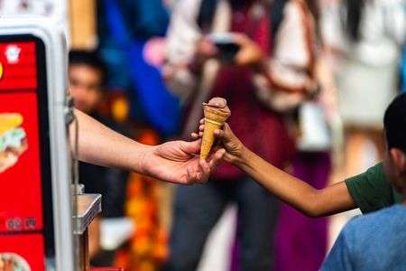 ハイ、どーぞ！