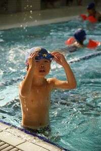 ６歳半、男子の背中。