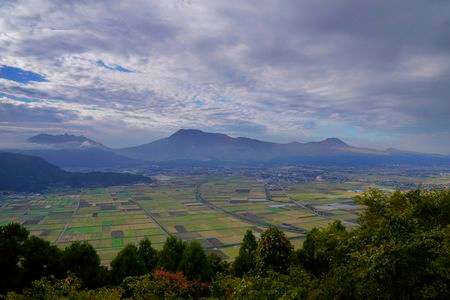朝の阿蘇山(五山）他