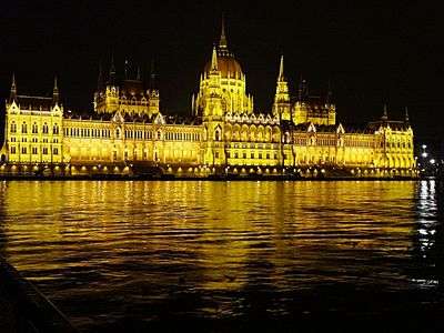 ブダペスト　国会議事堂