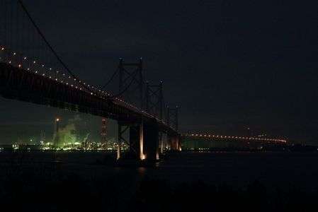 橋でつながる。