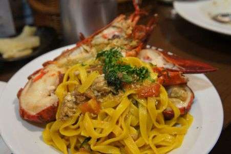 オマール海老のパスタ