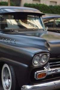 パリで見つけたアメリカ車