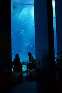 青の世界でひとやすみ