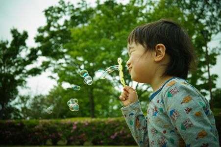 しゃぼん玉　フーッ！