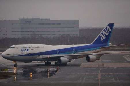 ANA B747-400