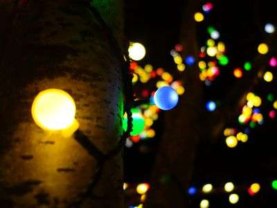 降り注ぐ光の粒