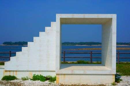 イーストハウス