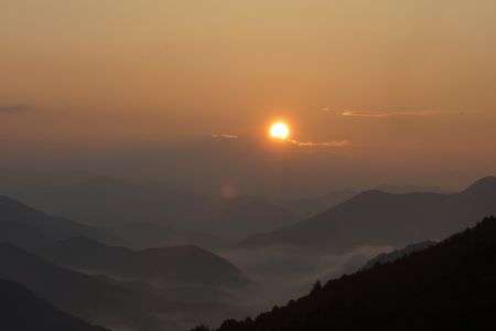 御嶽山からの日の出