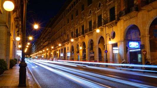 マヨルカ島(スペイン)、メインストリートの光流