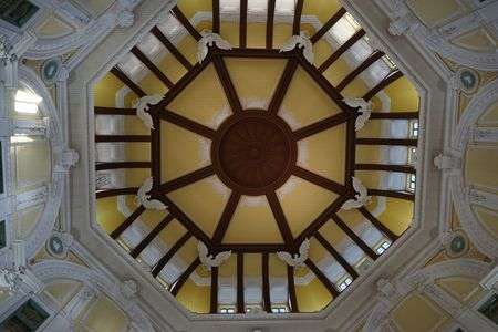 瑞穂の国の駅舎