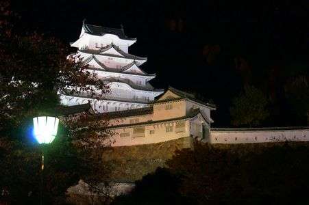 夜の姫路城