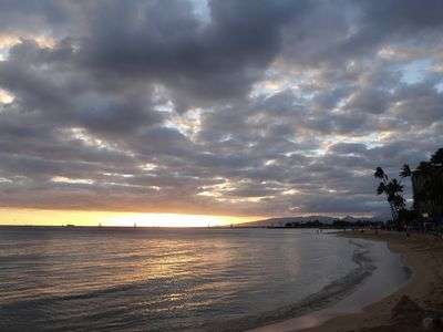 Waikikiビーチの夕焼け