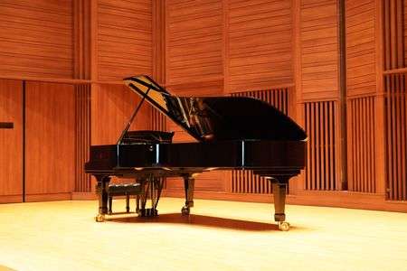 ピアノ
