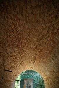 猿島のトンネル