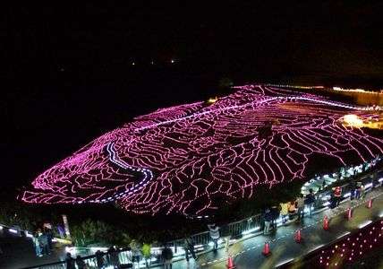 あぜのきらめき~白米千枚田~