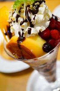 チョコとプリンのパフェ