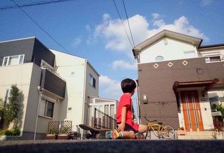 あの空の向こう。