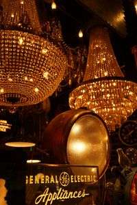 引っ越してきた照明器具屋さん