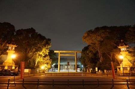 深夜の靖国神社