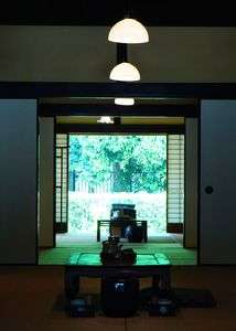 お客様、お待ちしています。