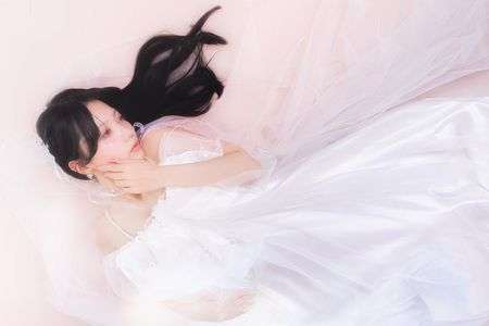 白に流されてゆく