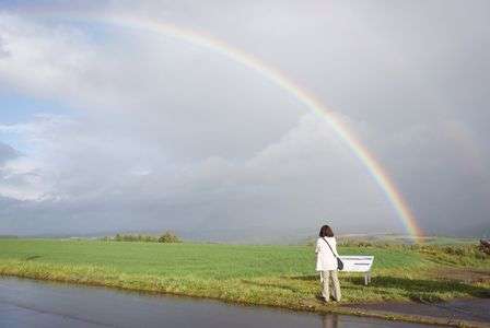 すぐ近くに現れた北海道の虹
