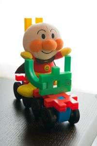 アンパンマンがハーレーダビッドソンに乗っている