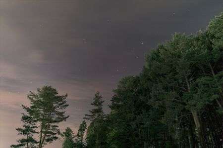 薄曇の夜空を撮ってみた。