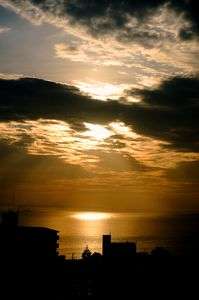 日の出（意地悪な雲）