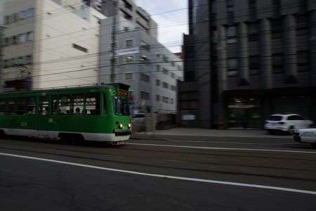 αcafe体験会 札幌電車通りで昭和の雰囲気のスナップ撮影・流し撮りを楽しむ