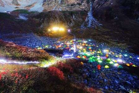 晩秋 涸沢テントの花